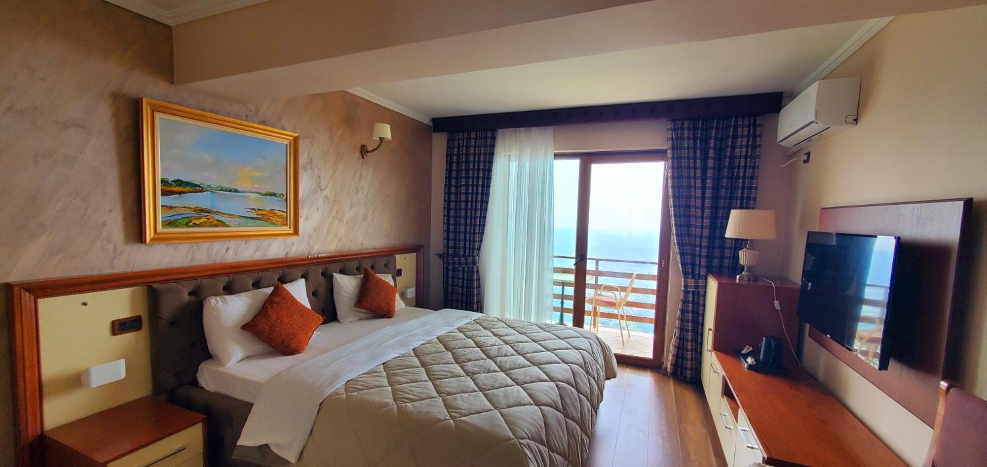 Hotel Panorama Dajti Eksteriør billede