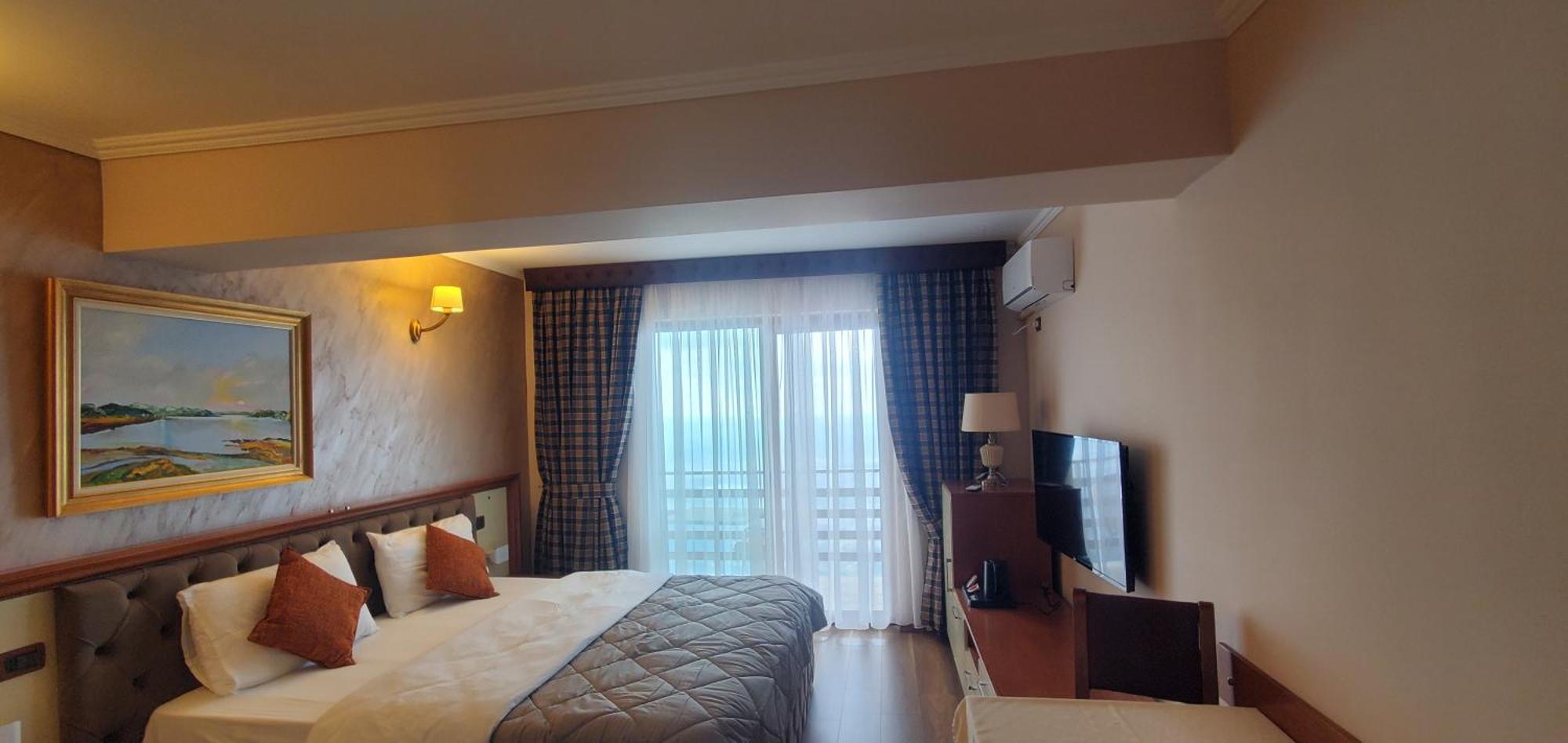 Hotel Panorama Dajti Eksteriør billede